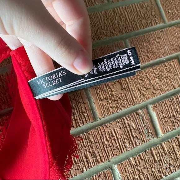 Victoria’s Secret Bra Bombshell Padded 2 Cup Front Close Push Up Size 34DD - Picture 6 of 6